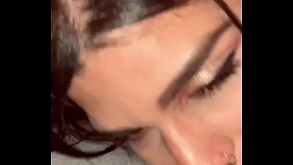 Uber driver gets a tip, a warm mouth to put his cock and load in