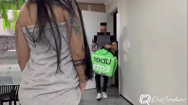 Transei com entregador e pedi para ele gozar na minha boca, sexo sem CAMISINHA - Drii cordeiro