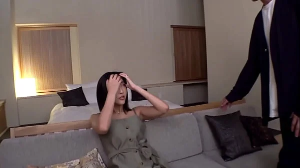 健康的な褐色極上ボディを魅せつけられて一発ノックアウト！！一見ツンとしてそうなクールビューティーセレブ妻が乱れ狂うイキッぱなしの痙攣絶頂セックス！！Part1