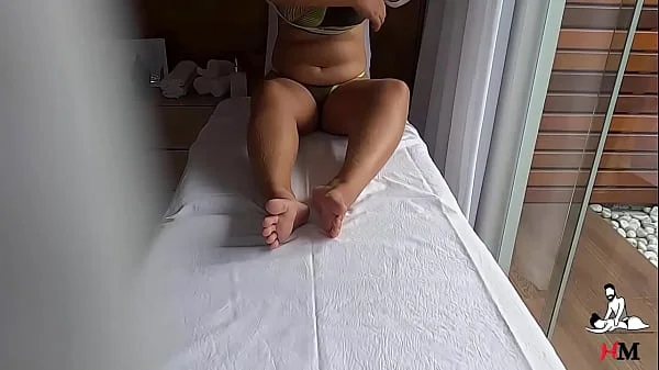 Camera escondida filmou terapeuta passando a mão na paciente novinha - VIDEO REAL