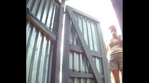 HER PUSSY VERY BEAUTIFUL! Everyone to watch!