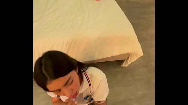 Cogiendo con mi novia estudiante después de clases en un motel de Medellin - Colombia