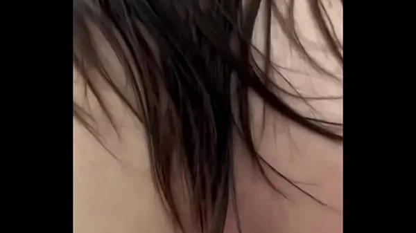 سكس عربى نار كنت عند صاحبتى و جوزها عينه على طيزى و وراكى فتحتله رجلى شاف كسى و قام ناكنى يخربيتك انت واخد ايه