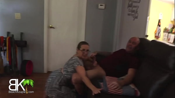 FreeUse StepMom And StepSis Get Fucked By StepDad and StepBro
