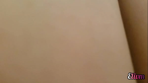 Manoseando a mi PEQUEÑA Hermanastra en shorts pequeños